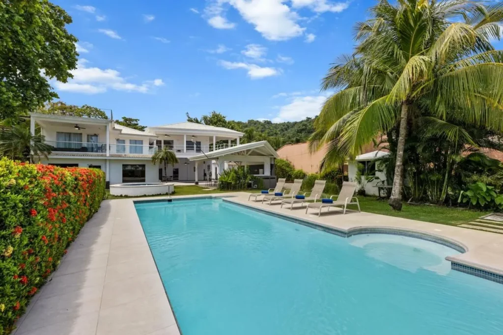 Casa Blanca, a 14-bedroom villa in Jaco