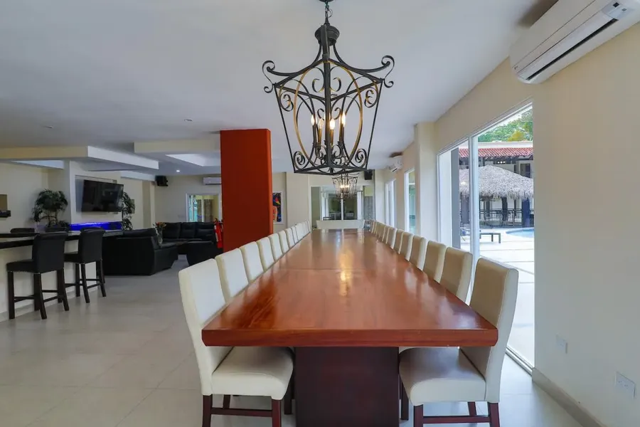 Share your goals and agenda: planning a Jaco corporate retreat