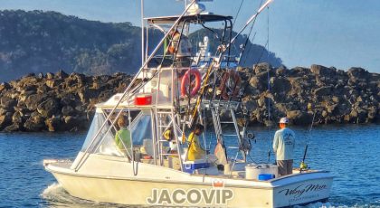 29-Custom-CH-fishing-charter-Jaco-VIP-Vacations-Costa-Rica