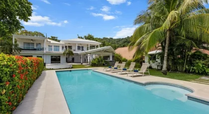 Casa-Blanca-Jaco-Vacation-Rental-Costa-Rica-Pool (2)