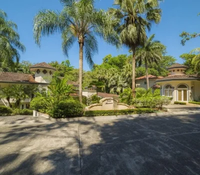 Harmon-house-los-suenos-costa-rica (26)