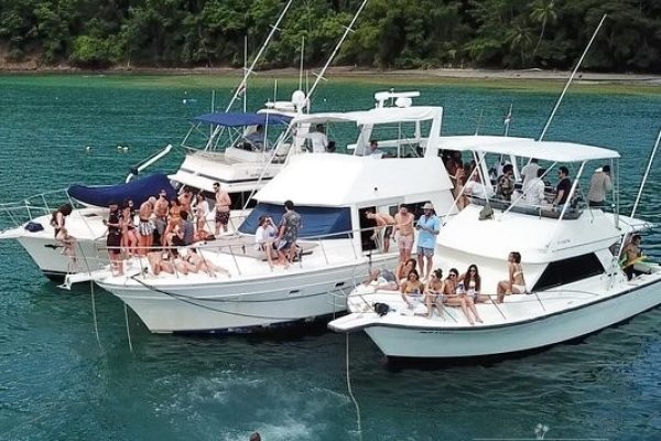 Jaco-Party-Boat-Yacht-Costa-Rica