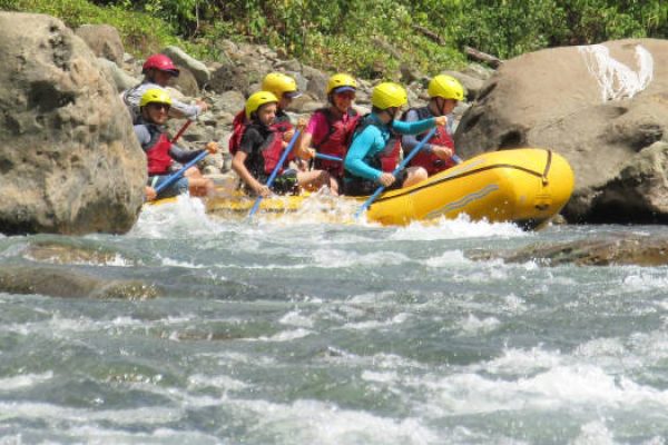 Jaco-White-Water-Rafting-Tours-Savegre-River-Costa-Rica-BG