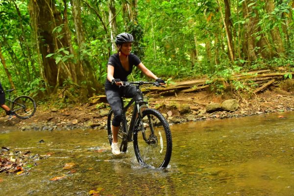 Mountain-Bike-Adventure-Waterfalls-Jacot-Tour-Desk-03