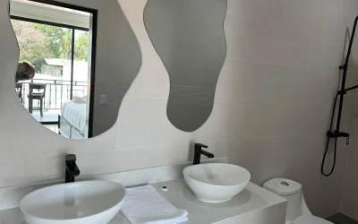 Ocean-Breeze-Jaco-Beach-Villa-Bathroom (1)