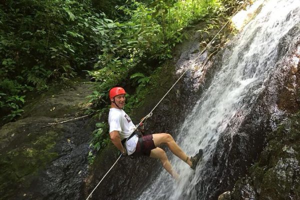 Waterfall-Rappelling-Canyonning-Tour-JacoVip-Costa-Rica-04