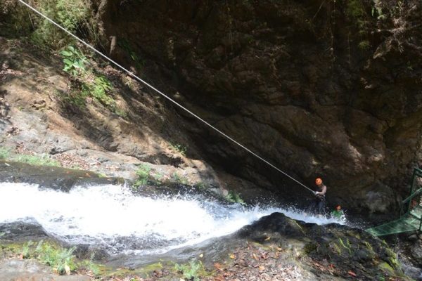 Waterfall-Rappelling-Canyonning-Tour-JacoVip-Costa-Rica-05