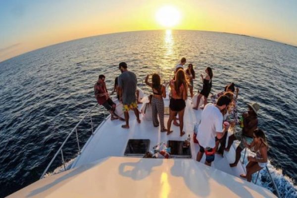 Yacht-Boat-Party-Jaco-Costa-Rica